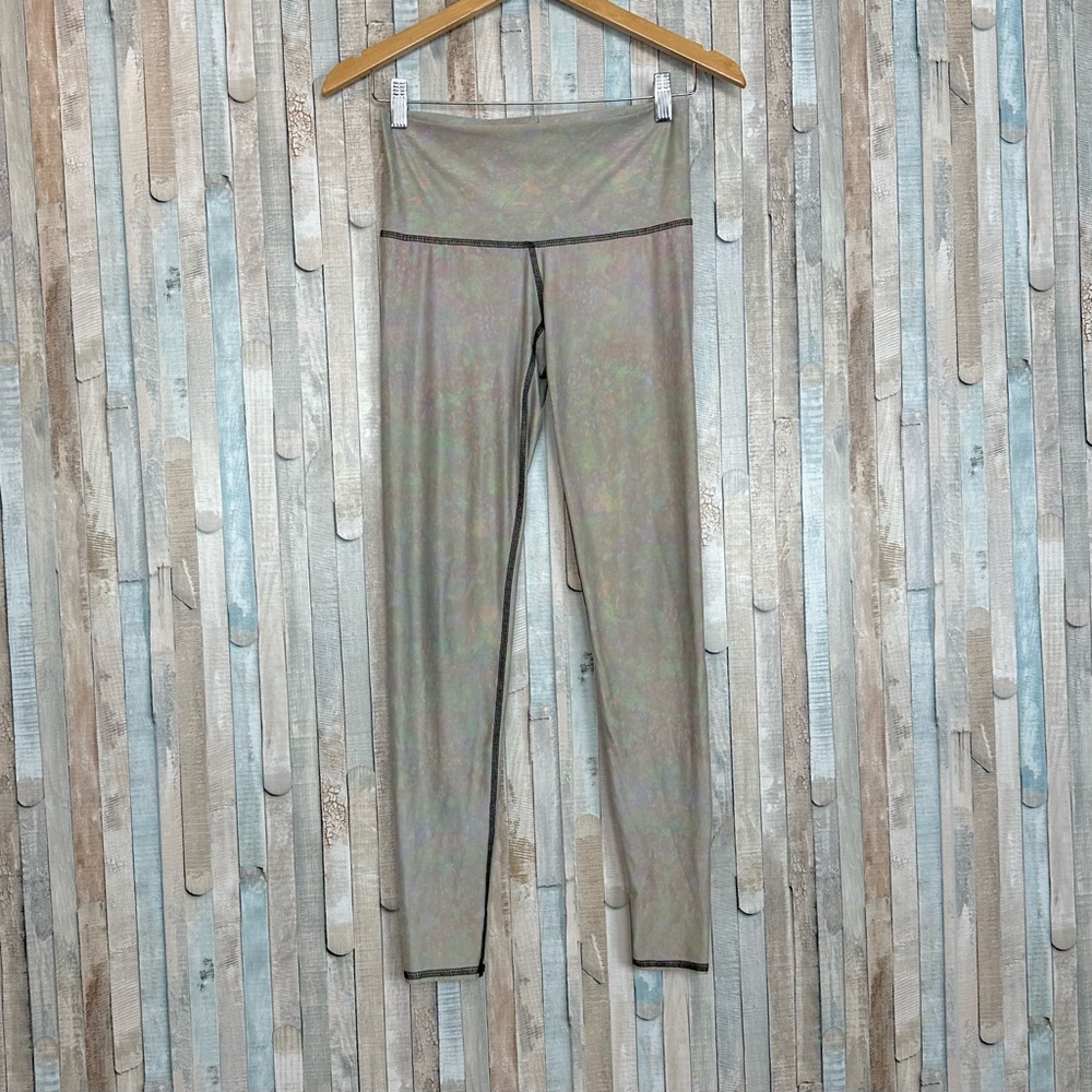 Teeki S White Snake Opal Hot Pants Tight Leggings Recycled PET Yoga Athletic‎